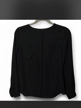 LOFT- Women’s long sleeve button up- Size: SP